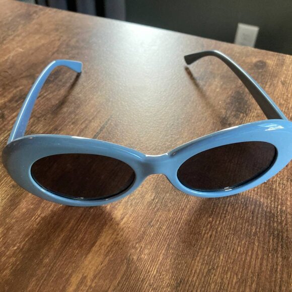 NWOT Unbranded Unisex Rounded Oval Blue-Gray Cat Eye Sunglasses - Picture 3 of 6